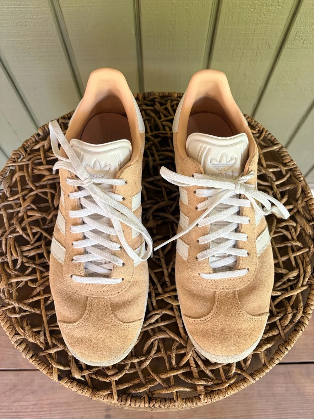 Adidas Gazelle Halo Blush Pink Suede Women's Size 10 Men's 9 ID7006